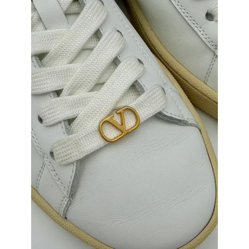 Valentino Sneakers VLogo White Leather Size 39.5 / 9.5 Classic Low Top